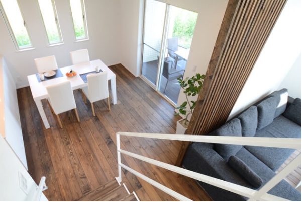 自然素材の経年変化の深みを知れる