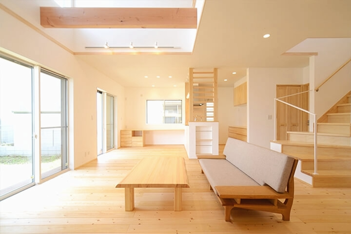 無垢フローリングで叶える、【自然素材ならではの心地いい家作り】